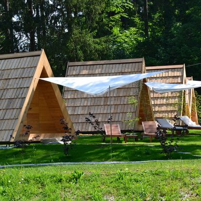 camp Bled - glamping - lesene hišice