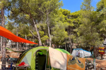 Kamp Lili - Jahodna, Hvar