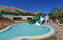 bazeni -Kamp Baška Beach Resort - otok Krk