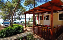mobilne hišice - Kamp Rožac - otok Čiovo, Trogir
