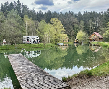 Camper stop Apartmaji in wellness center Korošec - Mozirje