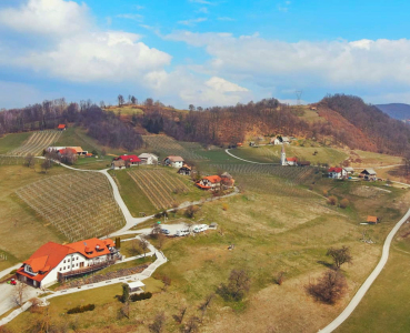 camper stop Dular Kostanjek - Krško