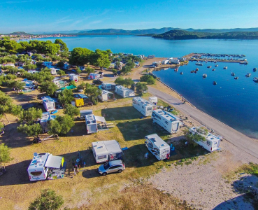 kamp Plitka Vala - Murter Dalmacija