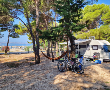 Kamp Porat - Povljana - otok Pag