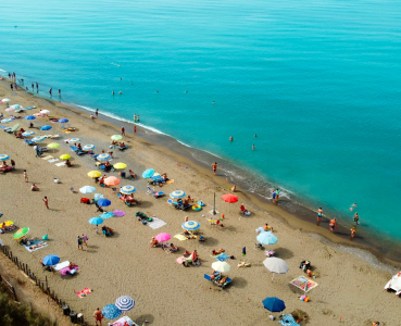Camping Village Le Esperidi sandy beach 