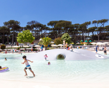 hu Fabulous Village Pool 