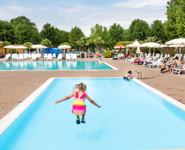 hu Venezia Camping In Town Swimming Pool Fun 