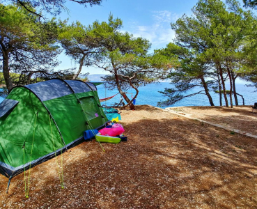 kamp Holiday - Jelsa, otok Hvar