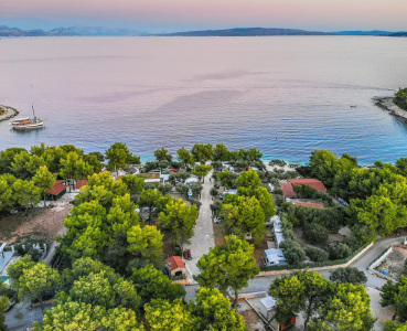 Kamp Labadusa - otok Čiovo, Trogir