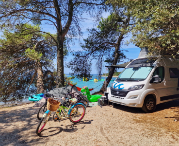 Kamp Mon Perin - Bale, Istra