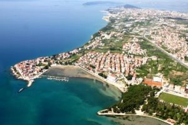 Edini kamp v Splitu, kamp Stobreč, objavlja dodatne popuste za 7 dnevne počitnice