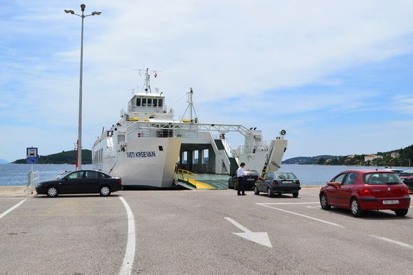 Novi vozni red in cenik trajektov za prevoz na hrvaške otoke