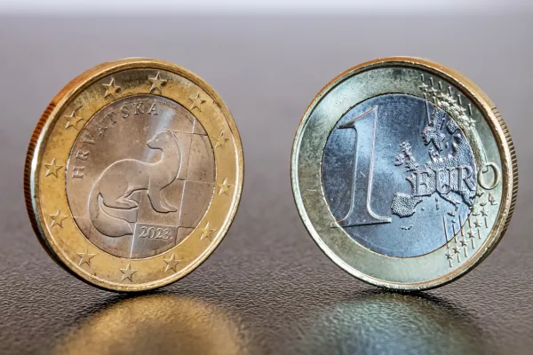 Hrvaška s 1.1. 2023 uvaja evro