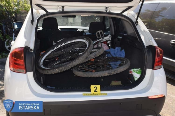 V kampih po Istri kolesa kradla Slovenca