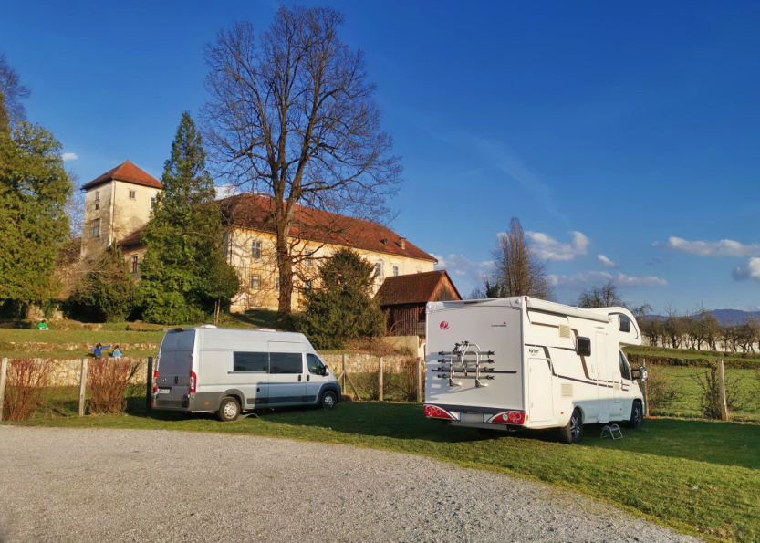 Camper stop Stara vrtnarija Grm - Novo mesto