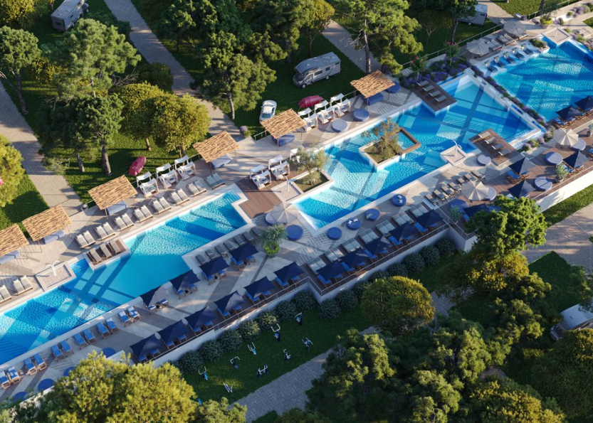 Falkensteiner Camping Pila Pool complex