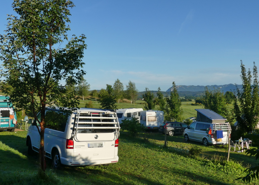 Kamp Na meji - Pivka