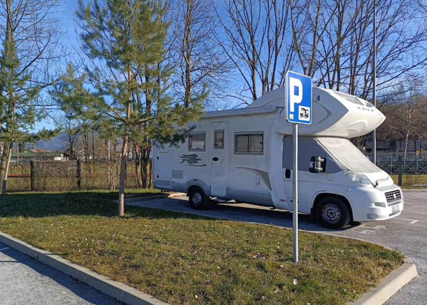parking camper Bled