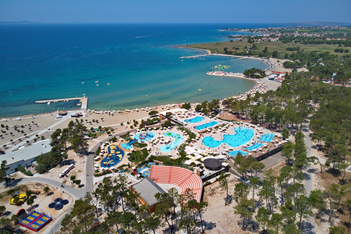 Kamp Zaton Holiday Resort vabi na kampiranje ob ogrevanih bazenih