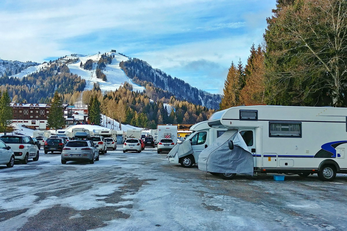 Skipass travel smučarski dnevi in cenejše karte za smučišča v Avstriji in  Italiji v sezoni 2024